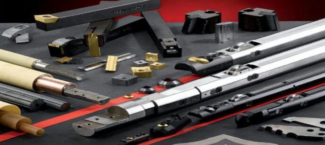 Tube deburring tools